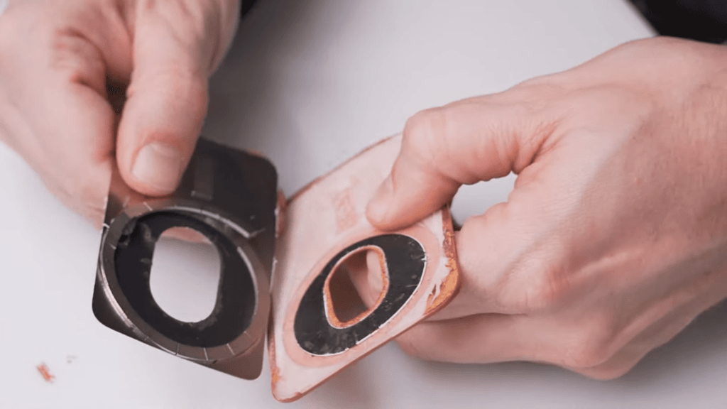 NFC Chip MagSafe Wallet NFC Chip MagSafe Wallet