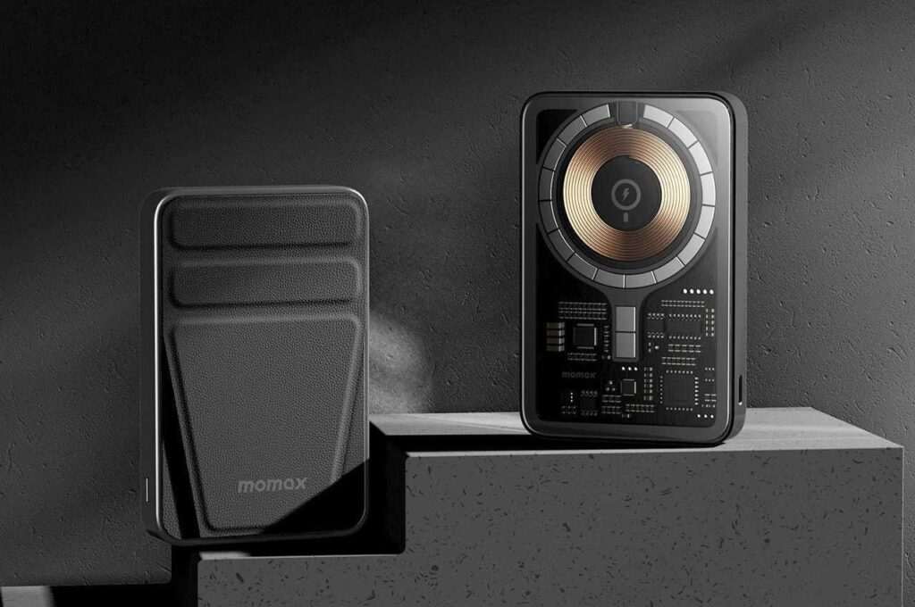 Momax Clear MagSafe Portable Charger