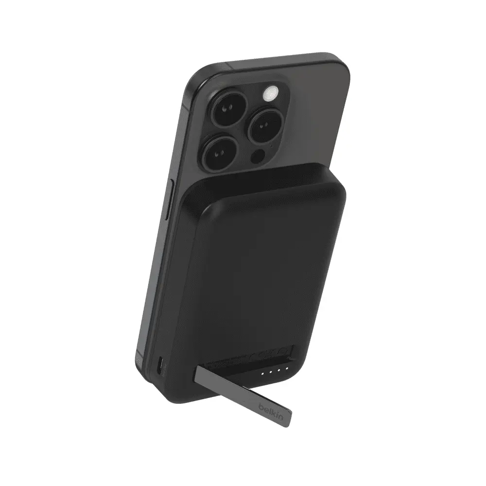 1 22b8692cba04549 BPD007btBK MagneticQi2PowerBanks Hero WEB 1 22b8692cba04549 BPD007btBK MagneticQi2PowerBanks Hero WEB